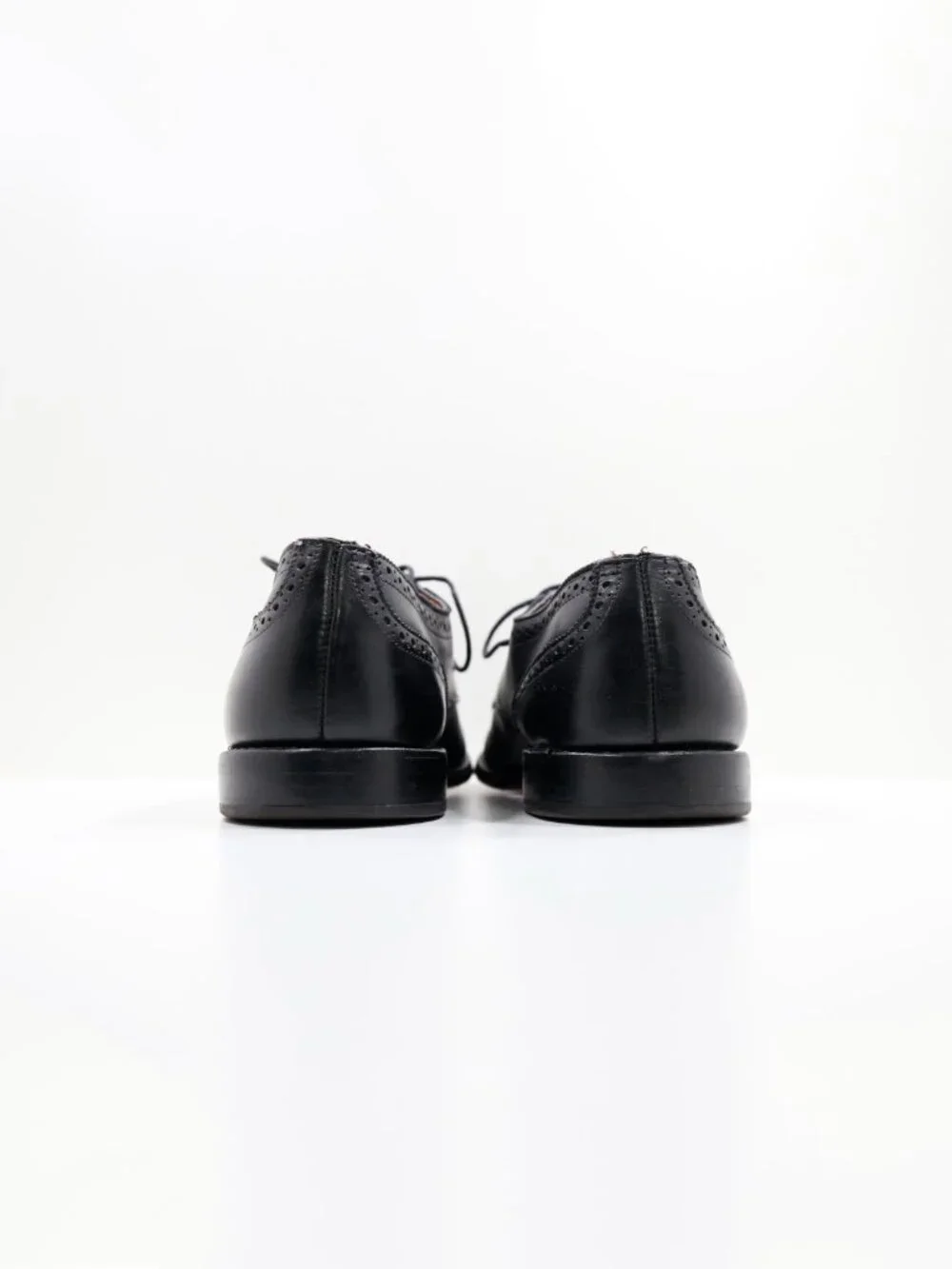 Allen Edmonds Sanford Black Leather Wingtip Cap Toe Oxfords - 11.5 D